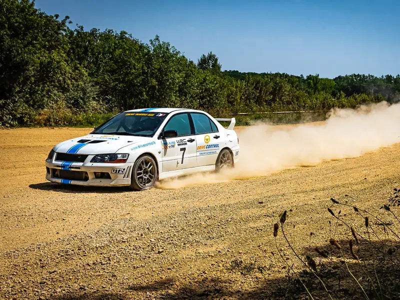 Baptême en Mitsubishi, photo 1